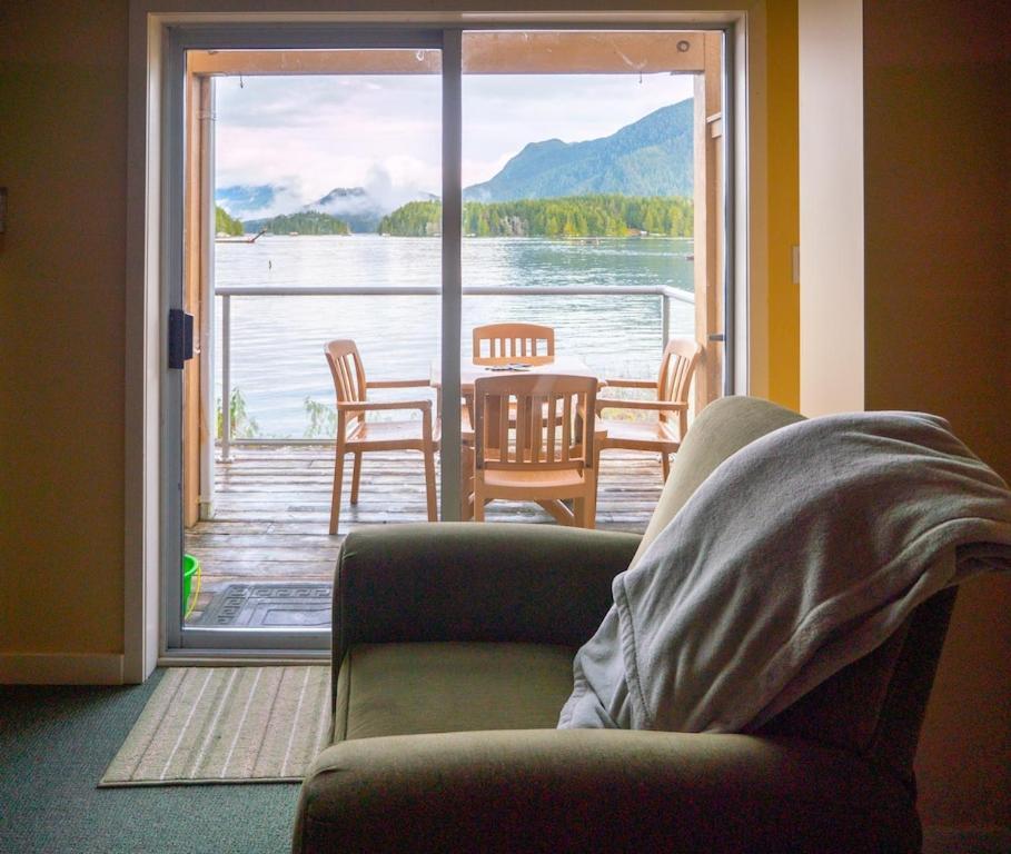 Waterfront View Of The Inlet, Short Walk To Town Daire Tofino Dış mekan fotoğraf