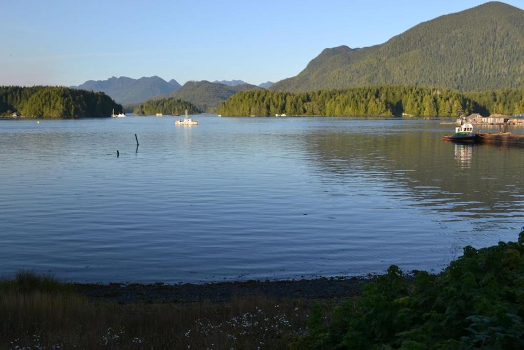 Waterfront View Of The Inlet, Short Walk To Town Daire Tofino Dış mekan fotoğraf