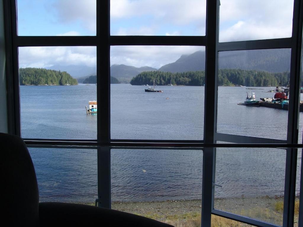 Waterfront View Of The Inlet, Short Walk To Town Daire Tofino Dış mekan fotoğraf
